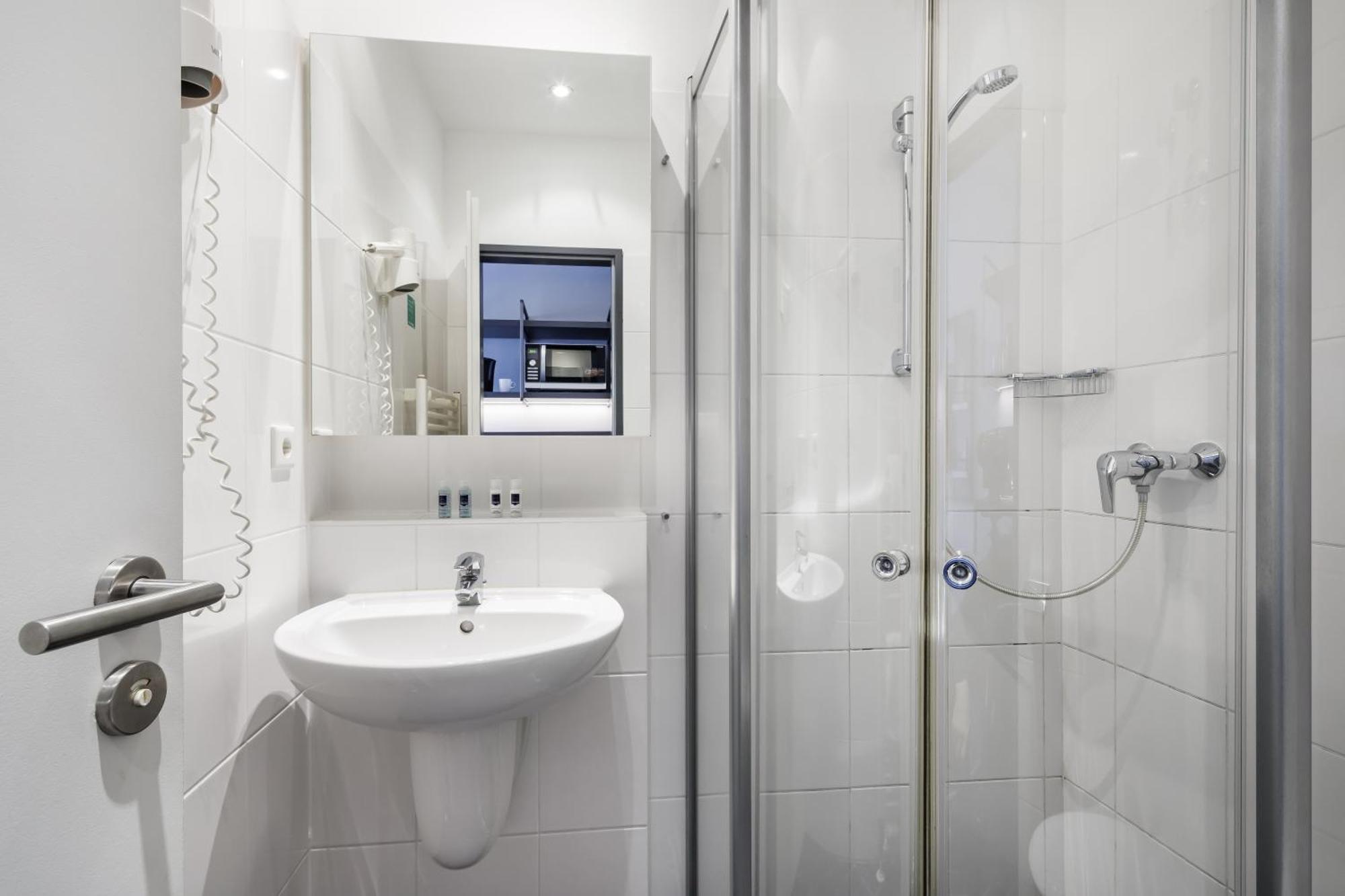 Hotel Luetzow Берлин Экстерьер фото
